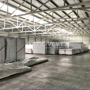 TOP GEPFLEGT! Moderne Logistikhalle nahe der Grenze zu Österreich und Tschechien