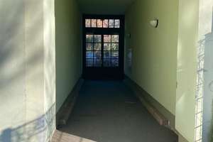 Am Park! Großzügige 3-Zi. mit Aufzug,  Laminat, Wanne und Dusche! EBK mgl. – Theodor-Körner-Platz 14, 9130 Sonnenberg, Chemnitz – Vorschaubild 6