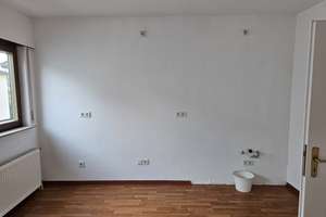 Schöne Doppelhaushälfte mit Kamin, Garten und 2 Stellplätzen in Mannheim – Die vollständige Adresse der Immobilie erhältst du vom Anbieter., 68229 Friedrichsfeld, Mannheim – Vorschaubild 13