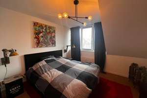 Helle Dachgeschosswohnung mit Loggia und Fahrstuhl – Dortmunder Straße 101, 40472 Rath, Düsseldorf – Vorschaubild 7