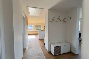 Stilvoll saniert: 2-Zimmer-Dachgeschosswohnung in Paderborn – 33098 Kernstadt, Paderborn – Vorschaubild 2