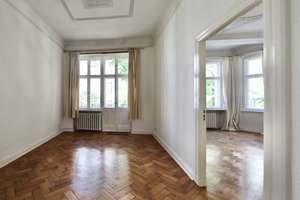 REPRÄSENTATIVER ALTBAU - HOHE DECKEN, STUCK, FISCHGRÄTPARKETT & BALKON - KU'DAMM-KIEZ – Hektorstr. 17 dd, 10711 Halensee, Berlin – Vorschaubild 8