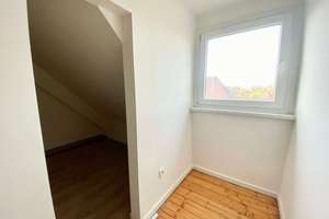 🏡 Altbaucharme: WG-taugliche 4,5-Zimmer-Wohnung  direkt am Bergmannsheil – Hattinger 87, 44789 Südinnenstadt, Bochum – Vorschaubild 8