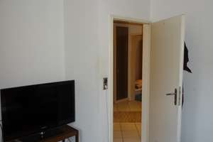 Helle freundliche Hochparterre-Wohnung mit drei Zimmern sowie Balkon und Einbauküche in Moosach. – Triebstraße 10, 80993 Alt-Moosach, München – Vorschaubild 9
