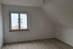 Sanierte 4-Zimmer-Hochparterre-Wohnung mit Balkon in Gottmadingen – 78244 Gottmadingen – Vorschaubild 5