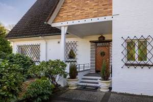 Großzügige Villa in bevorzugter Lage – Die vollständige Adresse der Immobilie erhältst du vom Anbieter., 22391 Wellingsbüttel, Hamburg – Vorschaubild 4
