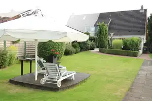 Zwei Häuser, ein Grundstück – ideal für Mehrgenerationenwohnen, Investoren oder als Kapitalanlage – Rendsburg-Eckernförde (Kreis) – Vorschaubild 3