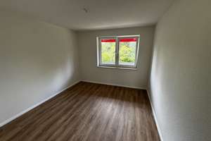 Renovierte 3,5-Zimmer Wohnung im 2. OG mit Balkon in Travemünde – Rose 53, 23570 Travemünde, Lübeck – Vorschaubild 13
