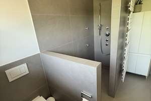 Neuw. Zuhause mit 441m² Wohn-Nutzfl., modernster Haustechnik, Indoorpool, Heimkino, Sommergarten – Blumenauer Str. 91, 81241 Pasing, München – Vorschaubild 21