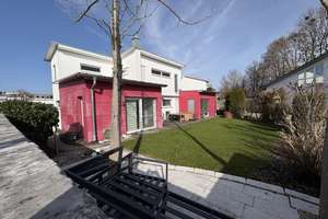 Neuwertiges und modernes Einfamilienhaus mit großem Grundstück in Burgrieden – Die vollständige Adresse der Immobilie erhältst du vom Anbieter., 88483 Burgrieden – Vorschaubild 4