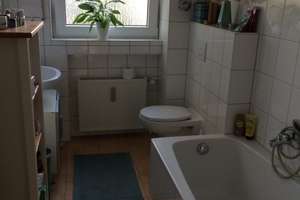 **Gepflegte 4-Zimmer-Wohnung mit 123 m², Einbauküche, Balkon & direkter Feldrandlage** – Eschenstraße 3, 65205 Nordenstadt, Wiesbaden – Vorschaubild 10