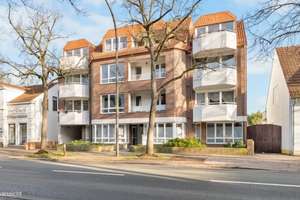 Dachgeschosswohnung mit EBK und Garage in Vegesack