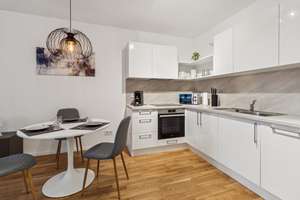 von privat – NEUBAU – voll möblierte 2-Zimmer-Wohnung mit EBK, Aufzug & Stellplatzoption – Eisenbahnstr. 131a, 4315 Volkmarsdorf, Leipzig – Vorschaubild 2