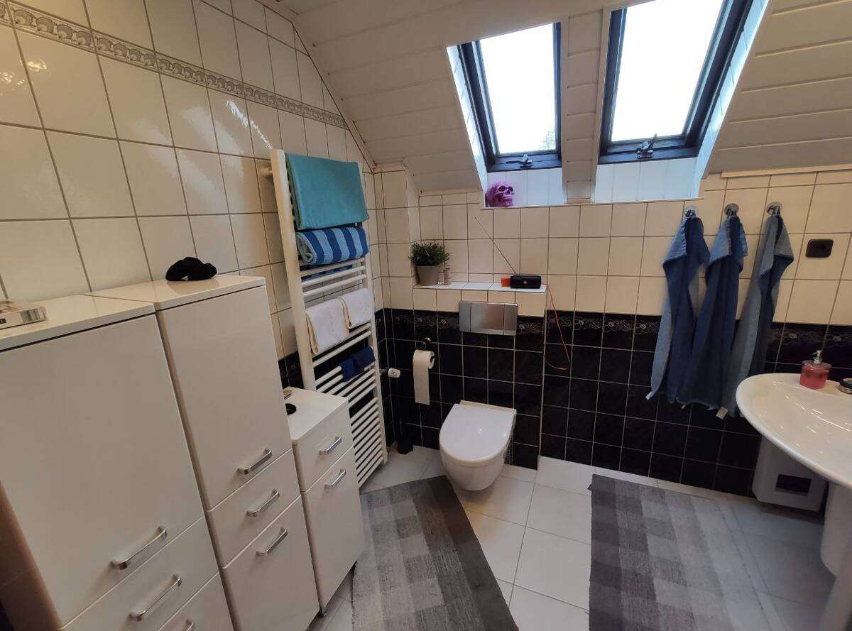 Immobilie in Radevormwald - ZFH in ruhiger Lage mit Carport und großem Grundstück - Bild 4