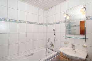Attraktive 4-Zimmer-Wohnung in Mannheim – 121 m² Wohnkomfort mit Einbauküche – 68169 Neckarstadt-Ost/Wohlgelegen, Mannheim – Vorschaubild 9