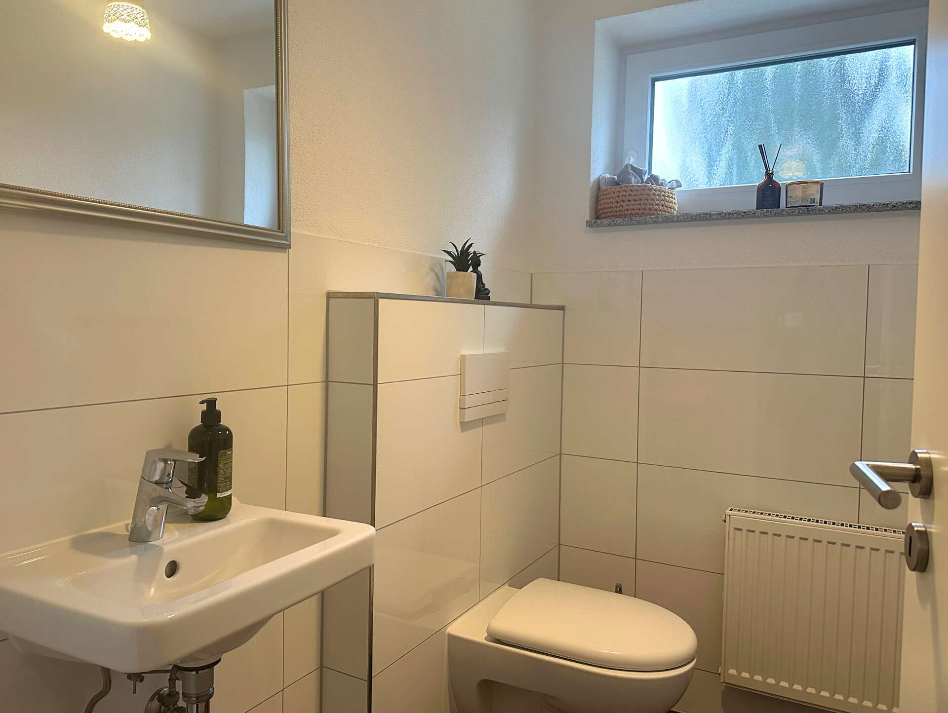 Immobilie in Erzhausen - VIEL PLATZ FÜR FAMILIE, HOME OFFICE & GÄSTE: Modernisiertes EFH +  Einliegerwohnung (vermietet) - Bild 11