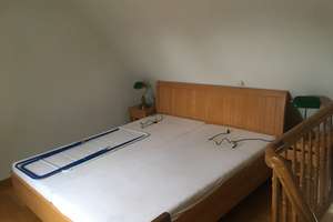 Exklusive, geräumige und gepflegte 1-Zimmer-Dachgeschosswohnung mit Einbauküche in Erlangen – Am Deckersweiher 24, 91056 Kosbach, Erlangen – Vorschaubild 4
