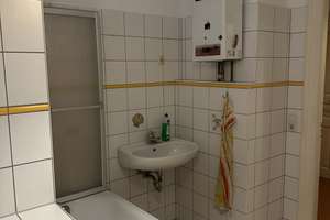  Schöne 2-Zimmerwohnung mit Balkon und tollem Hinterhof! – Bernsdorfer Straße 65, 9126 Bernsdorf, Chemnitz – Vorschaubild 7