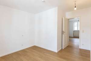 Seltene Gelegenheit für Familien: Großzügige Maisonettewohnung mit 300 m² Südgarten – Die vollständige Adresse der Immobilie erhältst du vom Anbieter., 80689 Blumenau, München – Vorschaubild 3