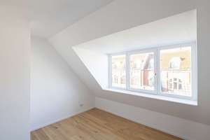 Exklusives Dachgeschoss mit Panorama-Erker und Aufdachterrasse im schönen Friedenau! – Stierstraße 9, 12159 Friedenau, Berlin – Vorschaubild 15