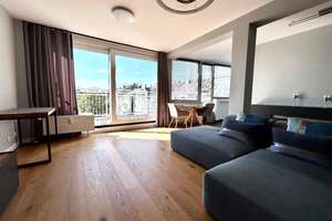 Möbliertes Penthouse mit großer Südwest-Terrasse und Stellplatz in Düsseldorf-Flingern Nord