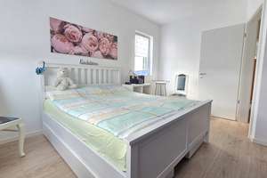 Großzügiges Wohnen mit Wasserblick – modernes Reihenendhaus mit Dachterrasse auf 502 m² Grundstück. – 13587 Hakenfelde, Berlin – Vorschaubild 25