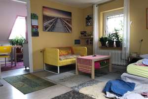 Schönes Dachgeschoss-Apartment in ruhiger Lage von Brechten