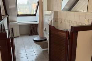 Wohnen mit Herz – Freistehendes Einfamilienhaus am Bach in Niederzier-Hambach – Die vollständige Adresse der Immobilie erhältst du vom Anbieter., 52382 Niederzier – Vorschaubild 3