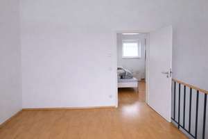 Exklusives Reihenhaus mit Dachterrasse, Südgarten und Toplage in Erding – Die vollständige Adresse der Immobilie erhältst du vom Anbieter., 85435 Erding – Vorschaubild 8