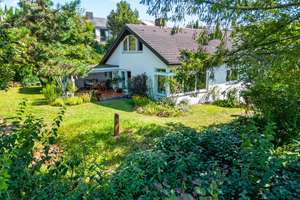 Panoramablick in Kenzingen:
Großzügiges Wohnen mit schönem Garten in exklusiver Hanglage – Die vollständige Adresse der Immobilie erhältst du vom Anbieter., 79341 Kenzingen – Vorschaubild 41