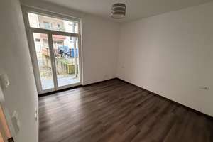 Gepflegte und Sanierte 2,5-Zimmer Wohnung im EG in Pforzheim inkl. EBK und Fußbodenheizung – Die vollständige Adresse der Immobilie erhältst du vom Anbieter., 75172 Weststadt, Pforzheim – Vorschaubild 8