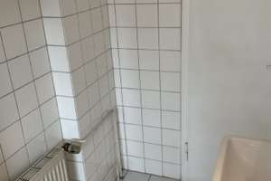 Zentrale 2-Zimmer-Dachgeschosswohnung mit sehr guter Anbindung in Dortmund-Innenstadt-Nord – Arnoldstraße 16, 44147 Hafen, Dortmund – Vorschaubild 9