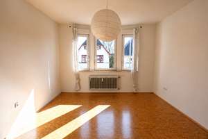 Helles 1-Zimmer-Apartment mit Küchenzeile und Tageslichtbad