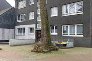 Helle & renovierte Dachgeschosswohnung mit Balkon – Spichernstraße 27, 47137 Duisburg – Vorschaubild 1