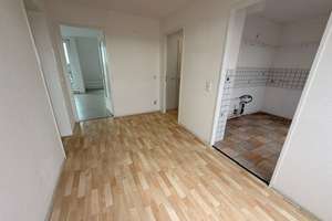 Großzügige 2-Zimmer-Dachgeschoss-Wohnung mit Weitblick! – Treskowstraße 30, 13089 Heinersdorf, Berlin – Vorschaubild 3