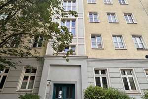 Helle 1-Zimmer-Wohnung mit Altbauflair und Gestaltungspotenzial in Friedrichshain – Die vollständige Adresse der Immobilie erhältst du vom Anbieter., 10247 Friedrichshain, Berlin – Vorschaubild 11