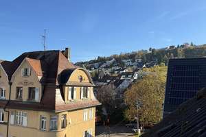 Modern geschnittene Maisonette im Dachgeschoss — zentrumsnah in Stuttgart‑Feuerbach