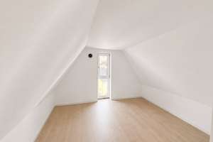 "Wohnen auf zwei Ebenen:" Stilvolle 3-Zimmer-Maisonette – Erstbezug nach Sanierung – Karl-Arnold-Straße 1, 65199 Dotzheim, Wiesbaden – Vorschaubild 3