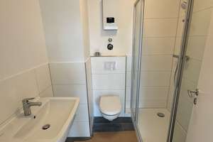 Sanierte Drei-Zimmer Maisonette-Wohnung mit Balkon in Schwachhausen – Die vollständige Adresse der Immobilie erhältst du vom Anbieter., 28211 Radio Bremen, Bremen – Vorschaubild 15