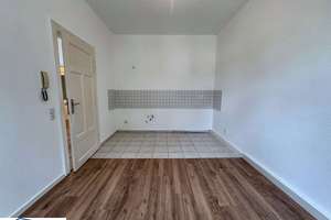 Studenten aufgepasst! 1 Raum Wohnung mit Wannenbad in Südstadtlage! – 2826 Südstadt, Görlitz – Vorschaubild 3