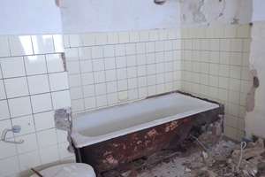 Sanierungsbedürftiges Haus mit 2-3 WE, Garage und kleinem Garten – Die vollständige Adresse der Immobilie erhältst du vom Anbieter., 53225 Limperich, Bonn – Vorschaubild 5