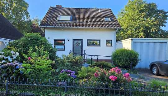 Bild von Einfamilienhaus in ruhiger Seitenstraße in zentrumsnähe von Schwanewede