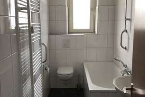Gemütliche Wohnung in Duisburg-Rheinhausen-City, 2 Zimmer, große Küche, Bad, großer ruhiger Balkon – Krefelder Str. 42, 47226 Hochemmerich, Duisburg – Vorschaubild 5