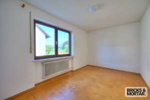 Handwerker aufgepasst! Viel Platz, Kachelofen und starkes Zukunftspotenzial in Dillingen-Kicklingen – Die vollständige Adresse der Immobilie erhältst du vom Anbieter., 89407 Dillingen an der Donau – Vorschaubild 12