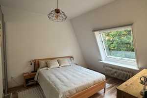 Geschmackvolle 2-Zimmer-DG-Wohnung mit Balkon und EBK in Hamburg-Schnelsen – Hamburg – Vorschaubild 5