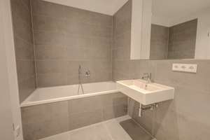 Freies 3-Zimmer-Penthouse # 216 mit lichtdurchfluteten Räumen in ruhiger Lage von Hadern! – 81375 Neuhadern, München – Vorschaubild 12