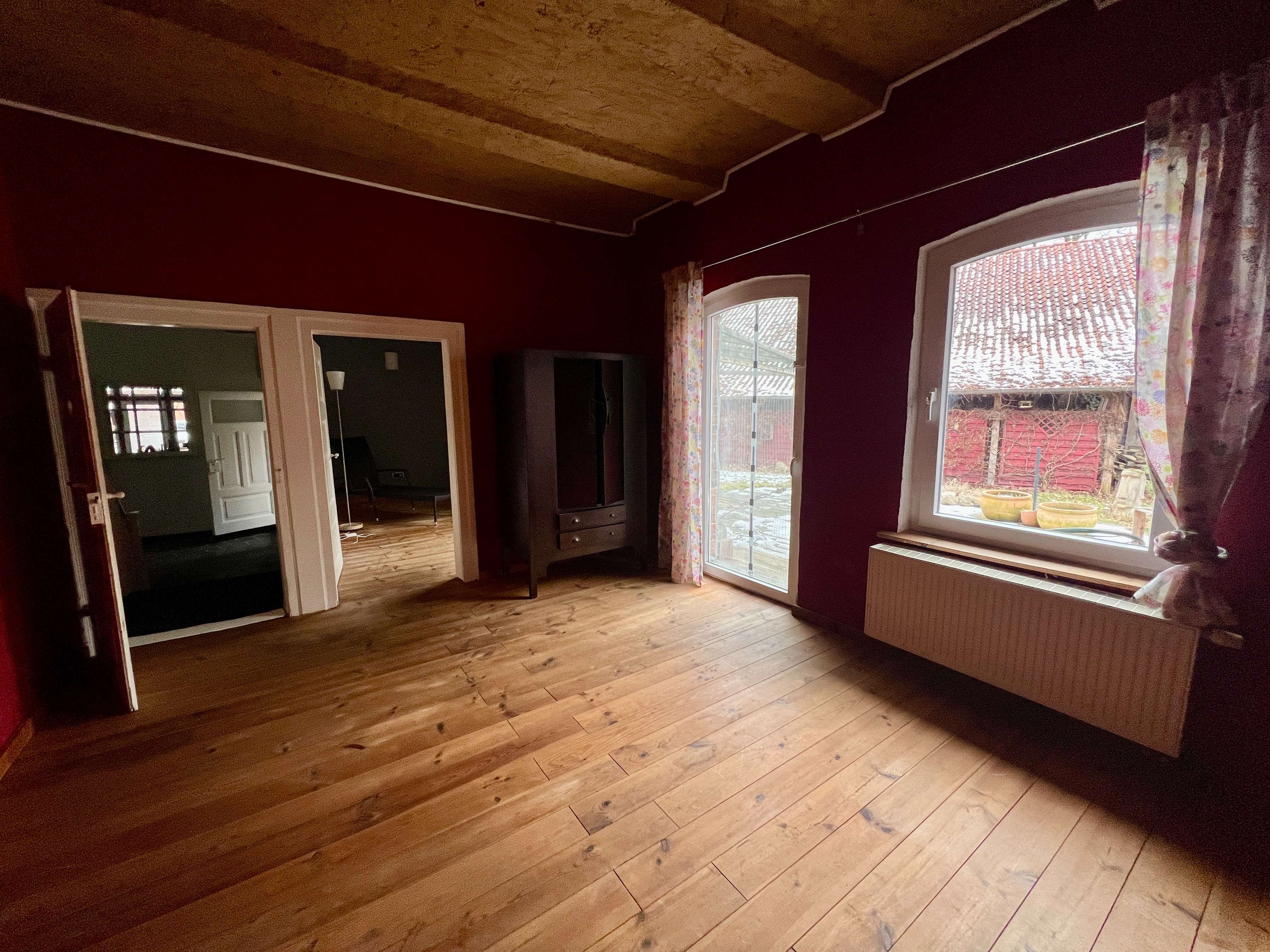 Immobilie in Nienburg/Weser - Kernsanierter Resthof zentral in Erichshagen / großzügiges Platzangebot / großer Garten / Scheunen - Bild 4