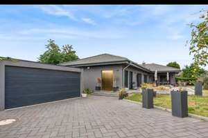 Luxuriöser Design-Bungalow (BJ 2021) mit Pool, Sauna, Klimaanlage & exklusiven Highlights – Die vollständige Adresse der Immobilie erhältst du vom Anbieter., 89233 Neu-Ulm – Vorschaubild 3