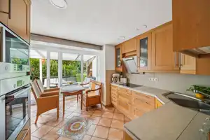 Familientraum mit tollem Garten in attraktiver Lage – Ludwigsburg (Kreis) – Vorschaubild 6