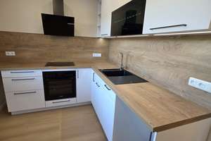 Zuhause in einer komplett renovierten Wohnung mit vier Zimmern in Duisburg – Borkhofer Straße 23, 47137 Mittelmeiderich, Duisburg – Vorschaubild 2